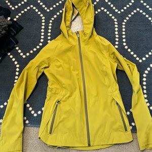 Lululemon super cute rain jacket great condition
